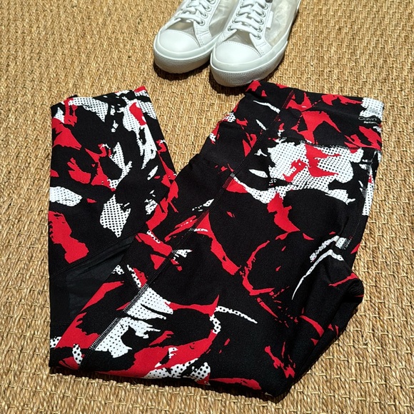 NEW CALVIN KLEIN PERFORMANCE 7/8 LEGGINGS ABSTRACT PRINT MESH LEG INSERTS SIZE M - Picture 7 of 10